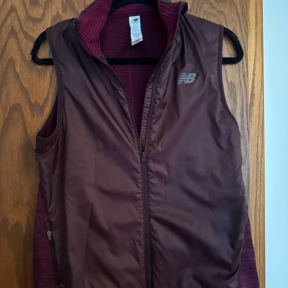 New Balance Vest - Picture 3 of 5